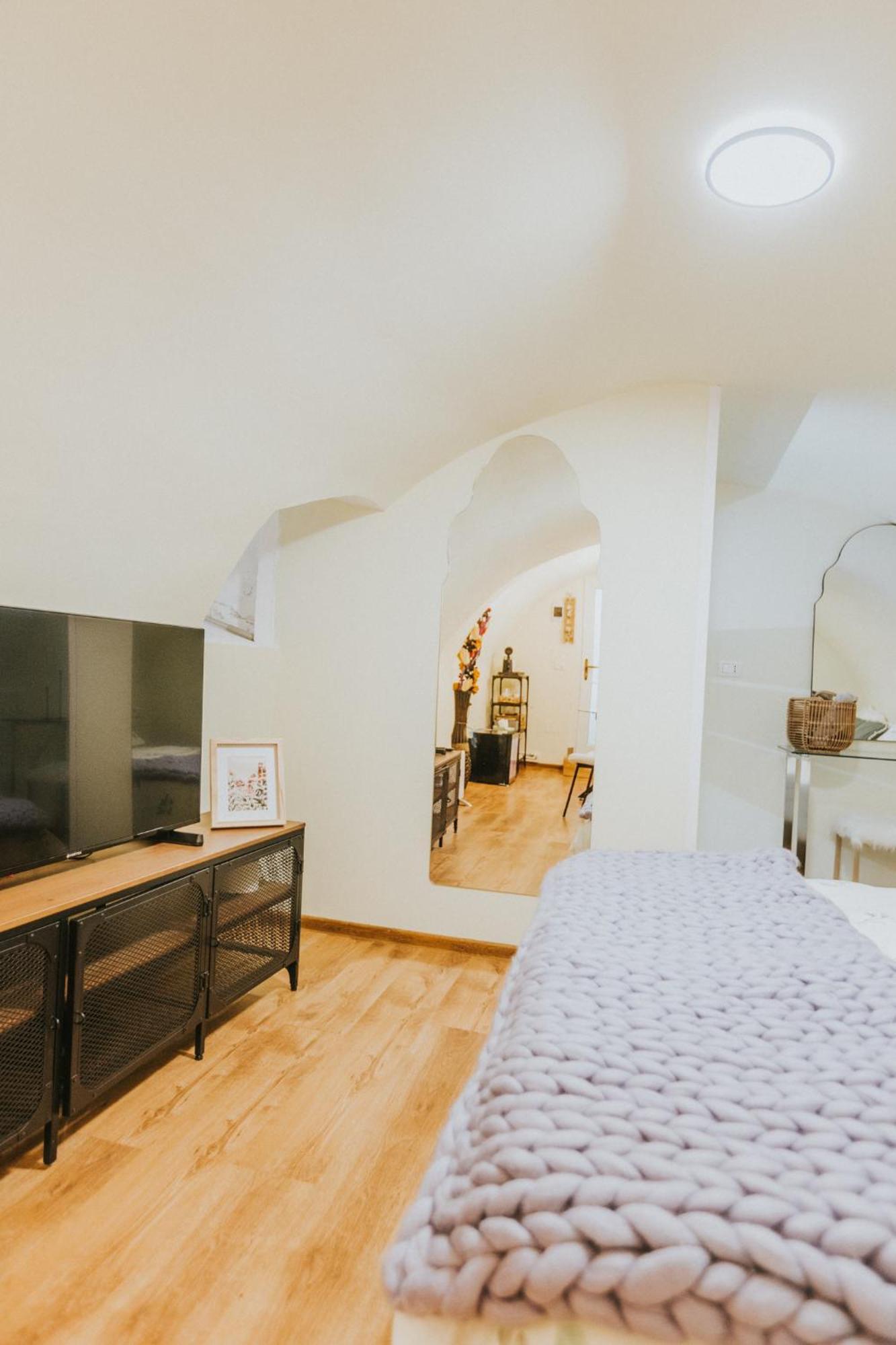 Locart -Cozy Downtown Apartment, Near Black Church With Free Wi-Fi ブラショフ エクステリア 写真