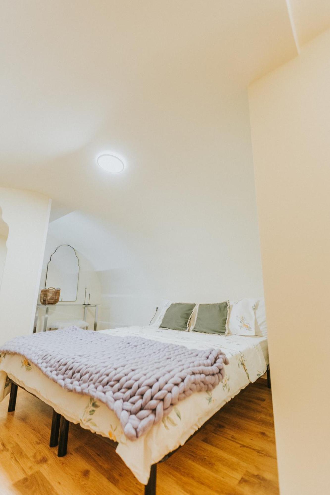 Locart -Cozy Downtown Apartment, Near Black Church With Free Wi-Fi ブラショフ エクステリア 写真